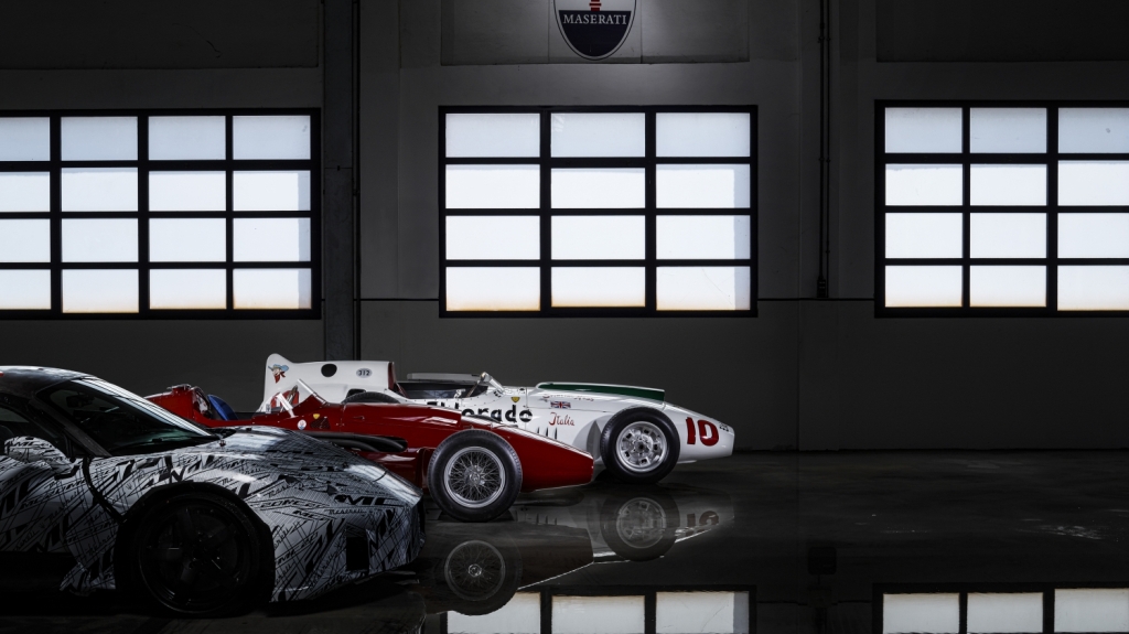 Maserati, Efsane Pilot Sir Stirling Moss’u Benzersiz MC20 Prototipiyle Anıyor!