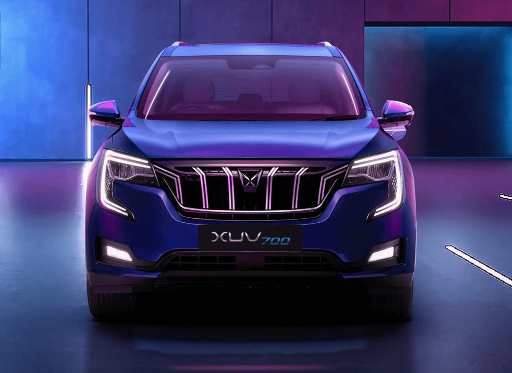 Mahindra, Yeni marka kimliğiyle birlikte XUV700 kompakt SUV’u tanıttı