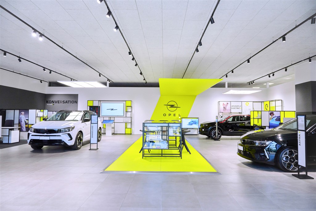 Opel, Yeni Showroom Konsepti ile Müşteri Deneyimini Farklı Bir Boyuta Taşıyor!