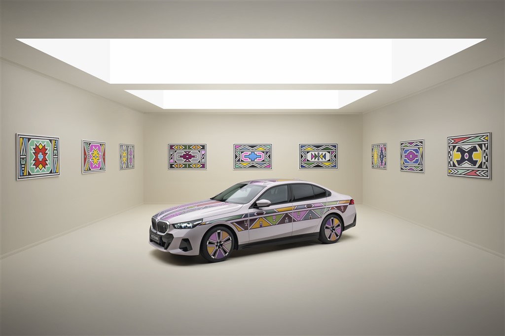 BMW i5 Flow NOSTOKANA, Los Angeles Frieze’den Sonra Contemporary İstanbul’a Geliyor