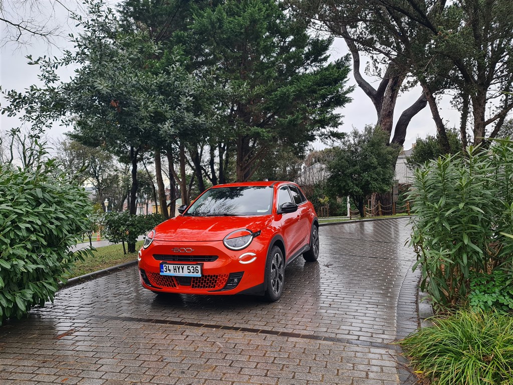 Gençlerin Yeni Gözdesi: Fiat 600e